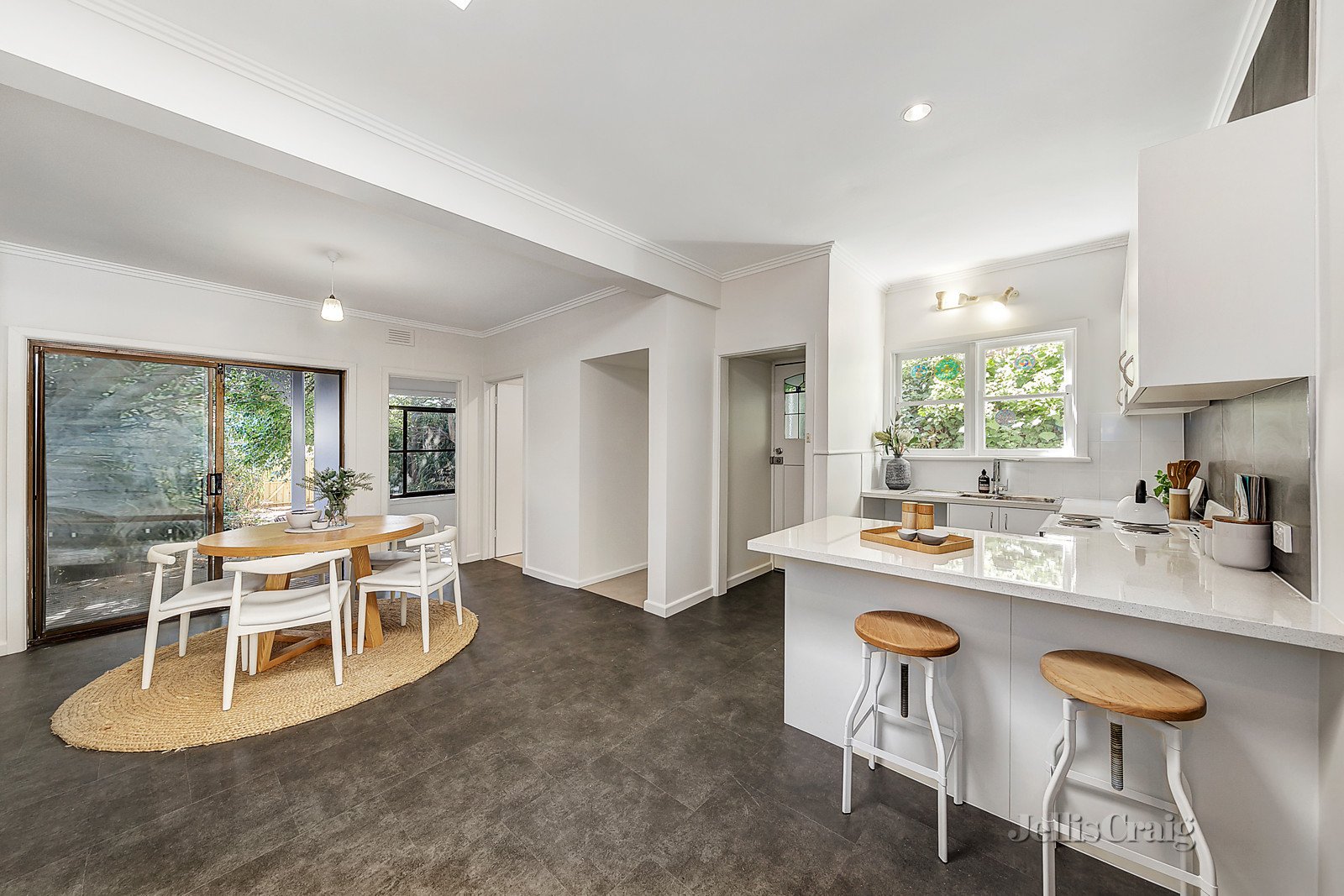 135 Victoria Road, Hawthorn East image 3