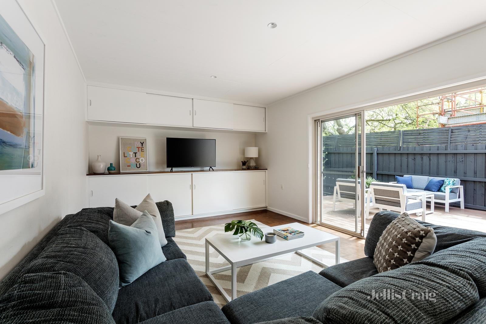 135 Winmalee Road, Balwyn image 4