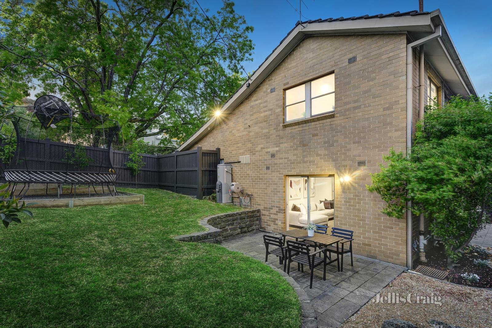 135 Winmalee Road, Balwyn image 7