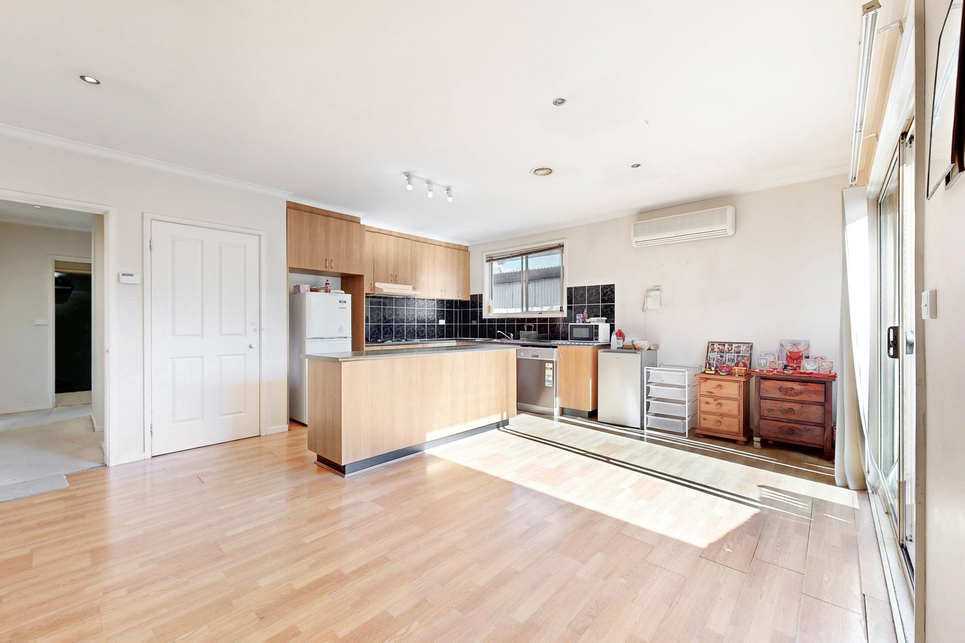 1/350 Haughton Road, Clayton image 4