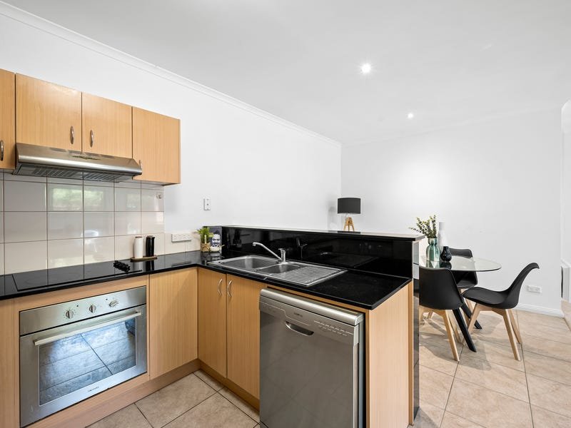 Property Gallery Thumbnail 3
