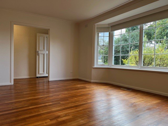 1 / 351 Kooyong Road  Elsternwick