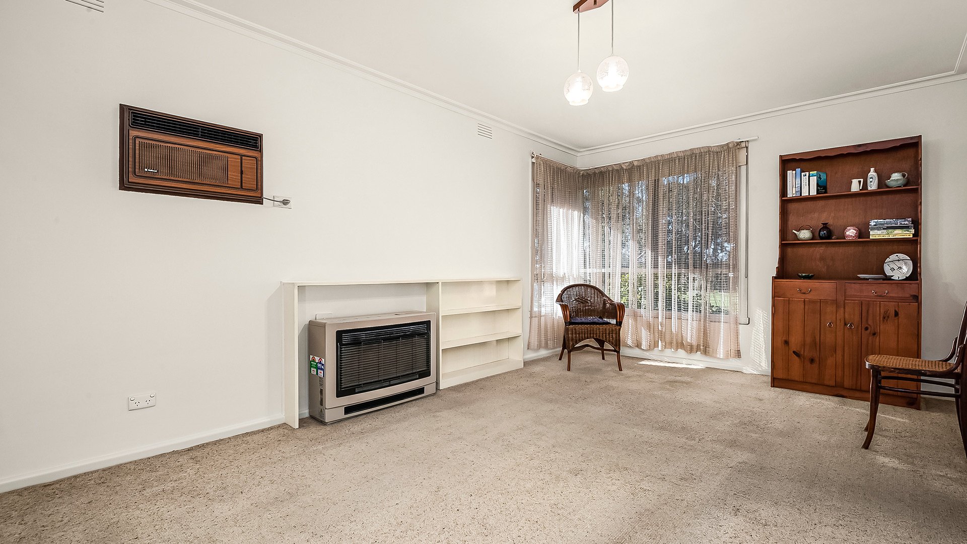 1/353 Elgar Road, Surrey Hills image 3