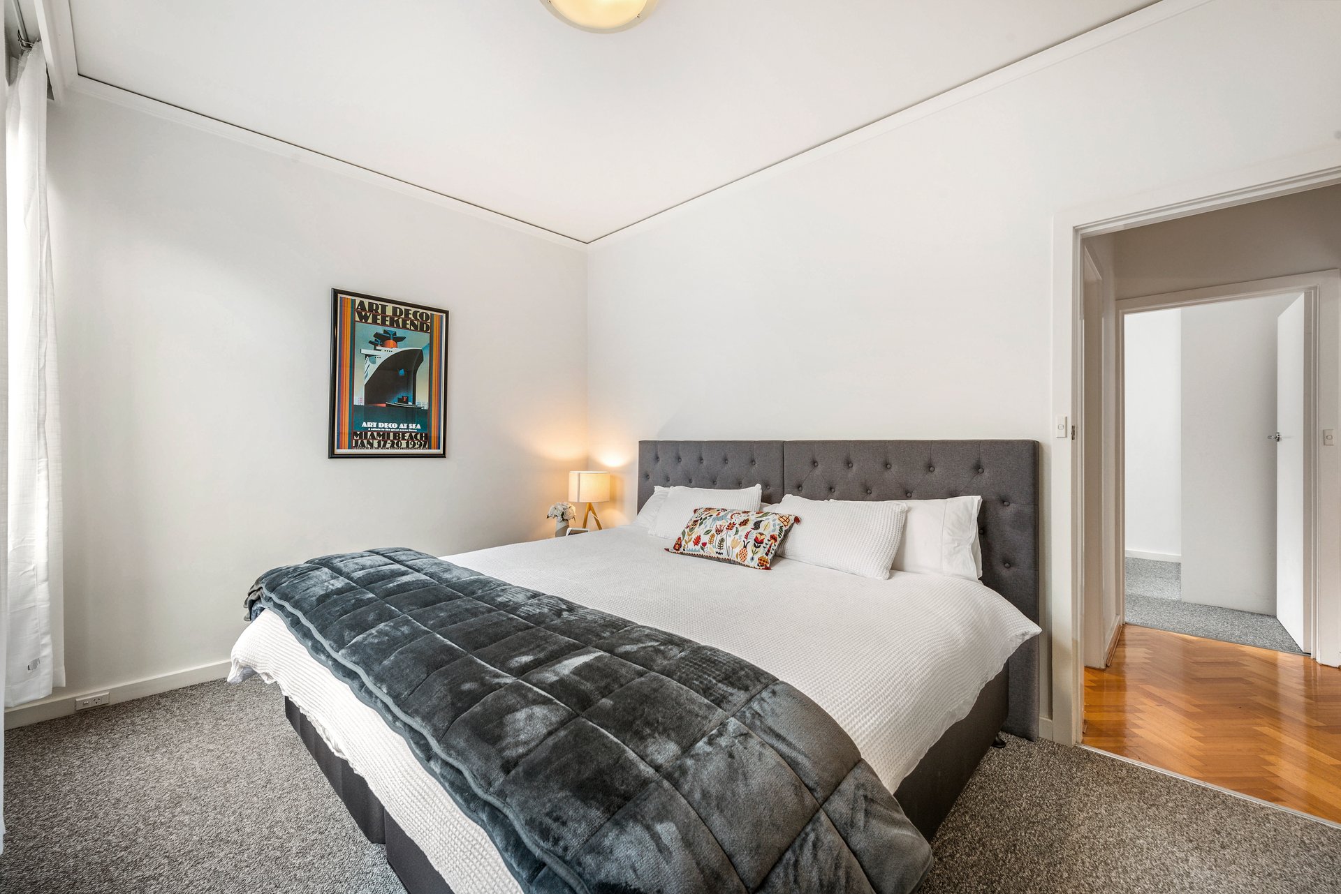 Property Gallery Thumbnail 6