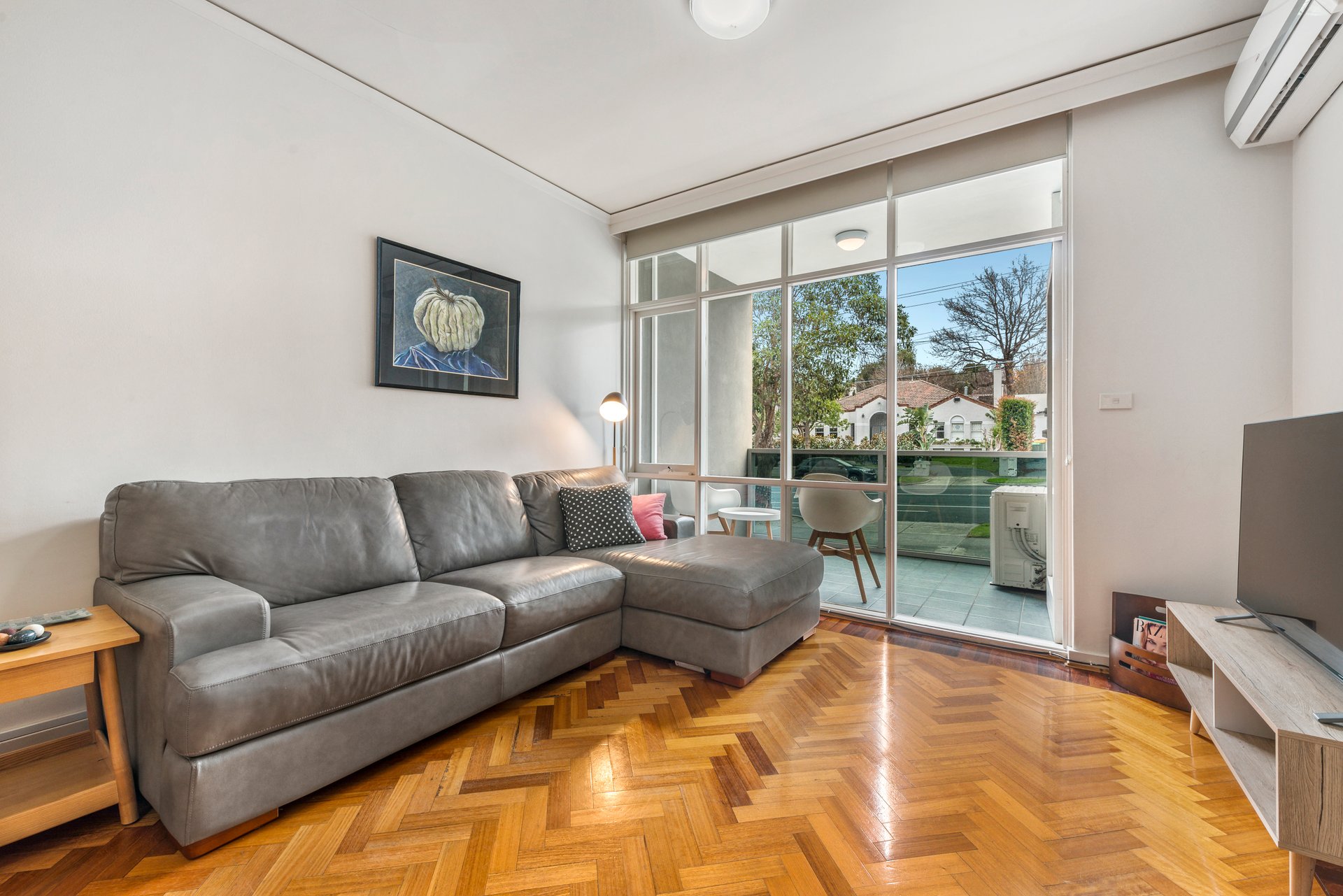 Property Gallery Thumbnail 2