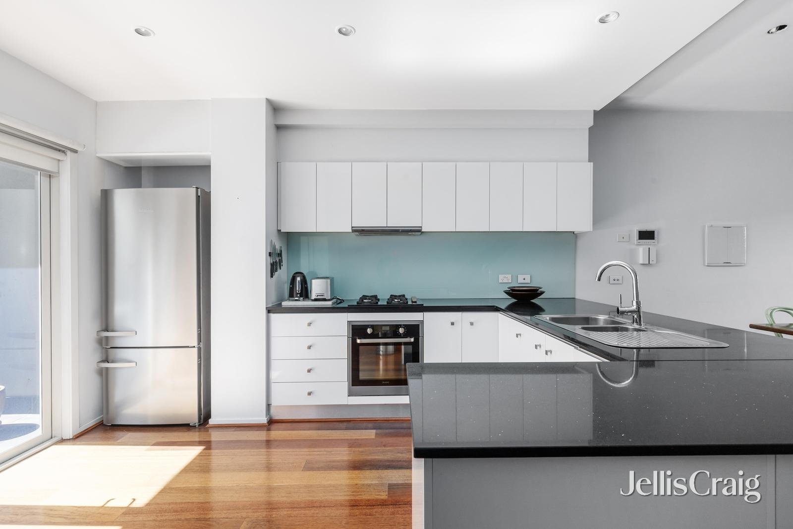 135/56 Nicholson Street, Abbotsford image 5