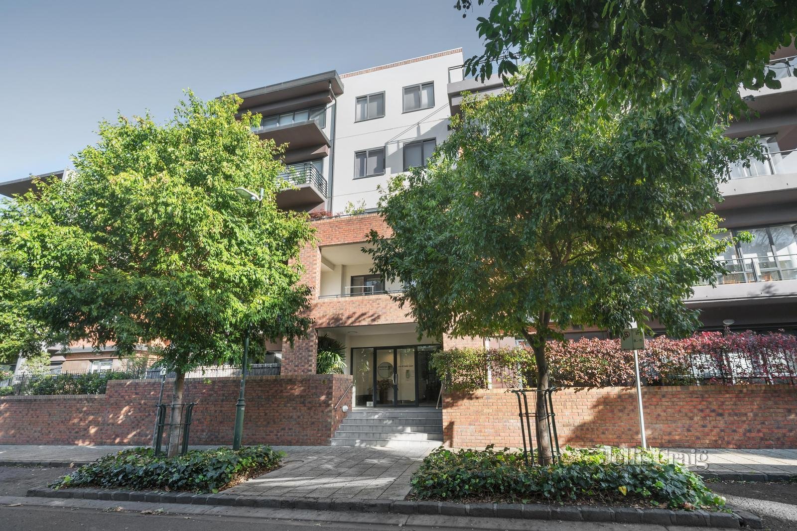 13/6 Christine Crescent, Richmond image 1