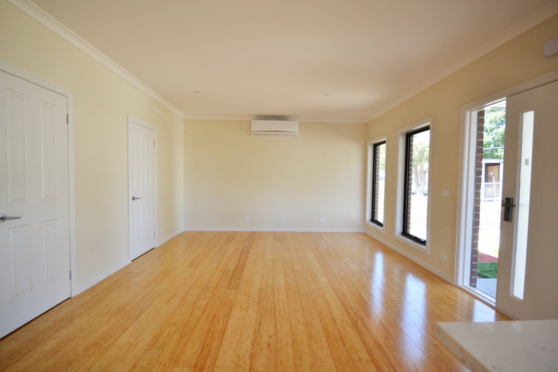 1/36 Jackson Street, Croydon image 3