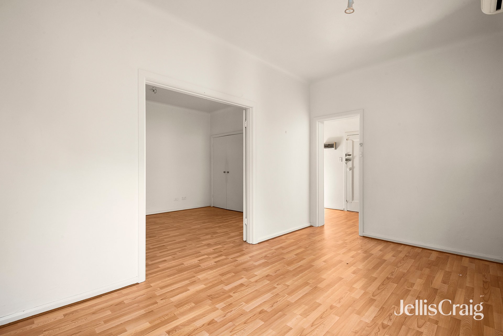 1/36 Jolimont Terrace, East&nbsp;Melbourne image 4