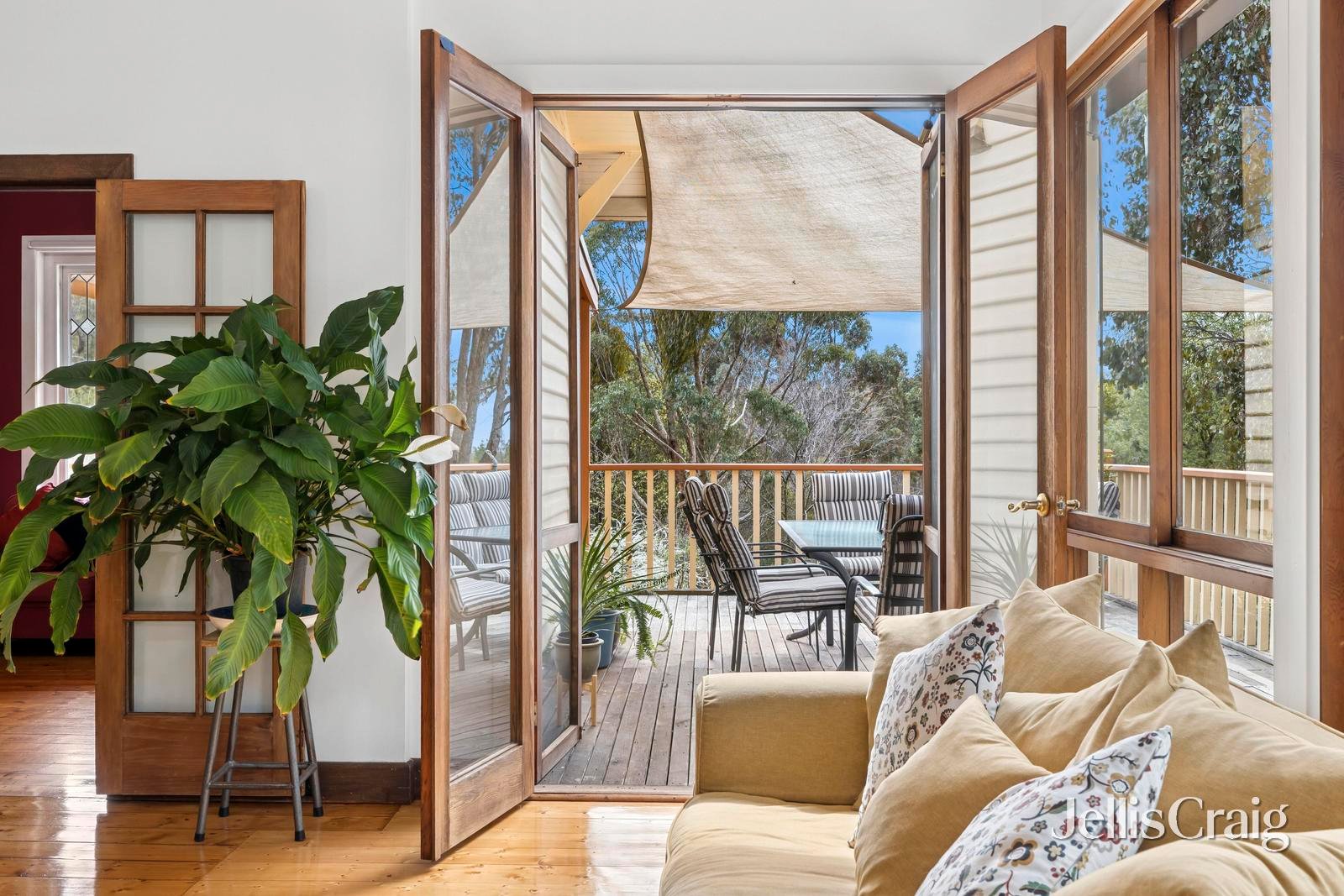 136 Sarah Court, Elphinstone image 2