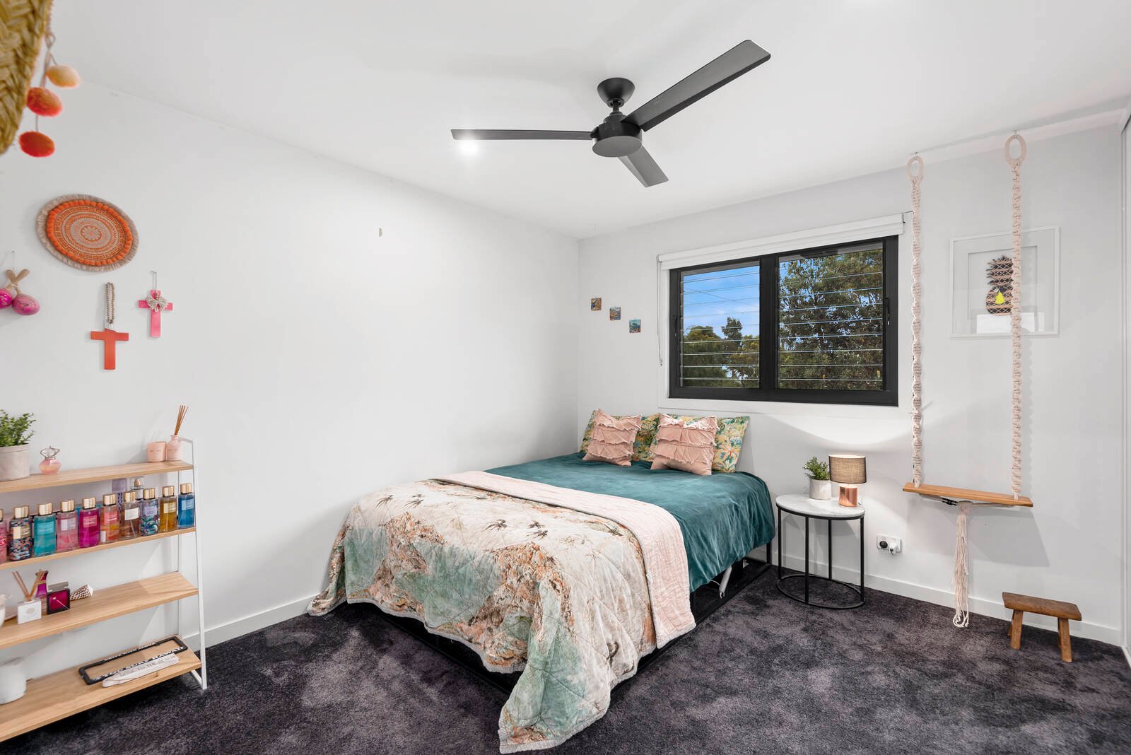 Property Gallery Thumbnail 12