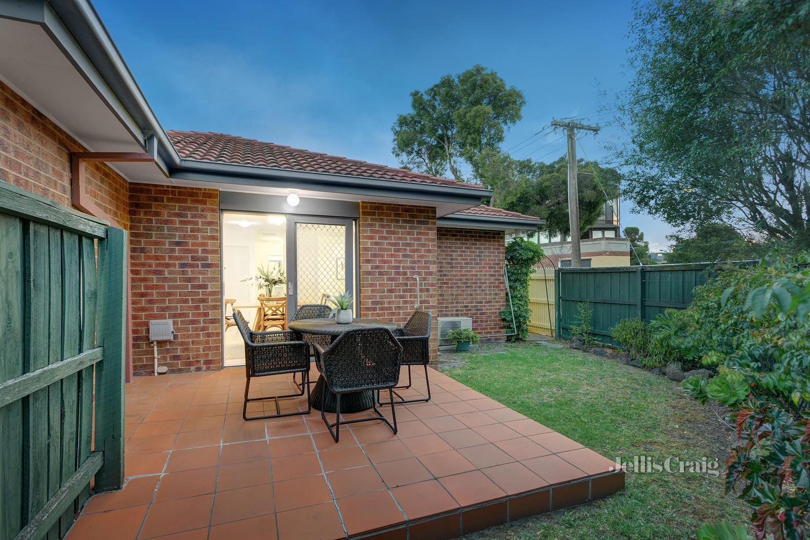 1/36 Toolambool Road, Carnegie image 13