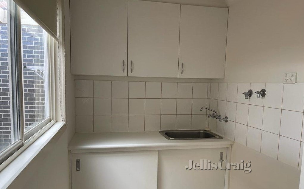 136 Woods Street, Newport image 4