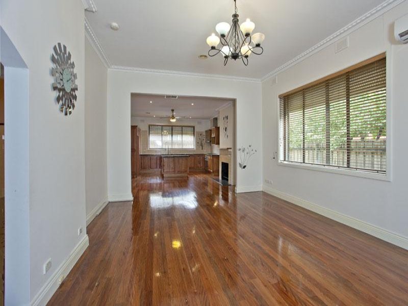 1/363 Gaffney Street, Pascoe Vale South image 3