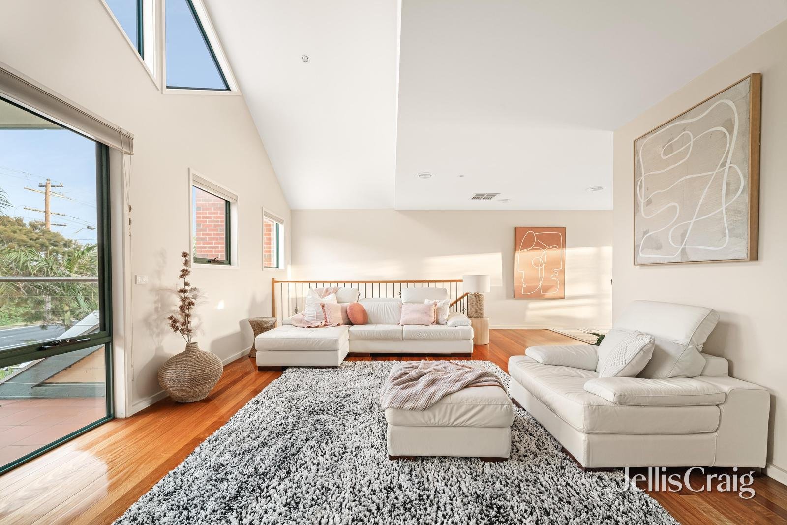 136A Nepean Highway, Aspendale image 2