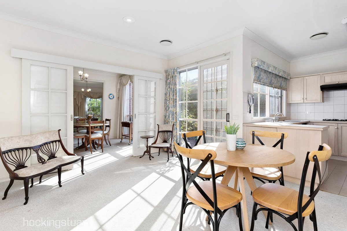 1/37 Aylmer Street, Balwyn North image 1