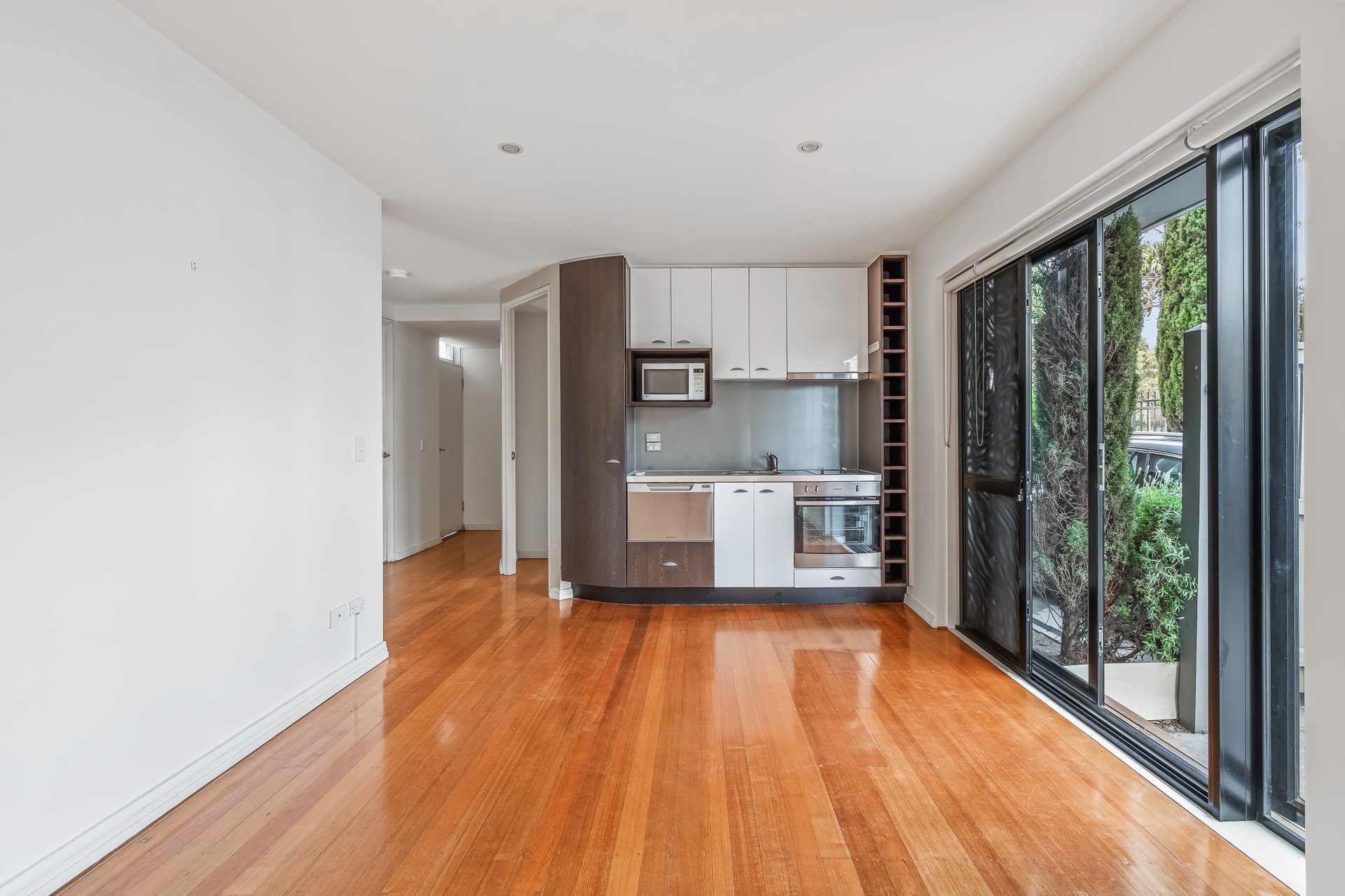 1/37 Domain Street, South Yarra image 1