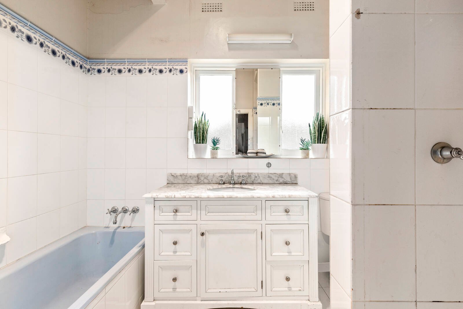 Property Gallery Thumbnail 5