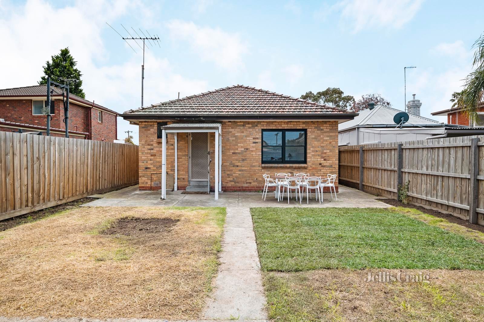 137 Emmaline Street, Northcote image 10