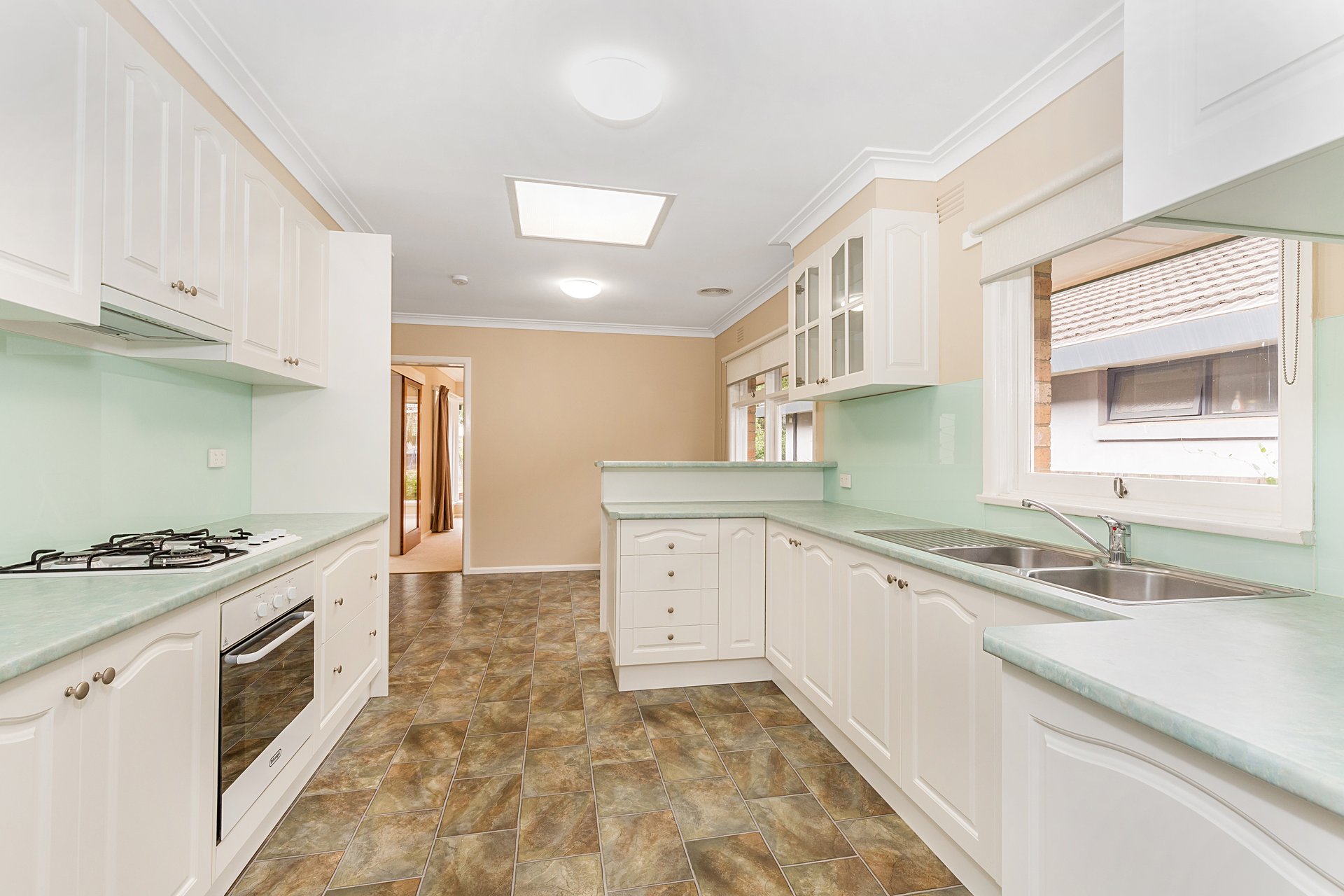 137 Lake Road, Forest&nbsp;Hill image 2