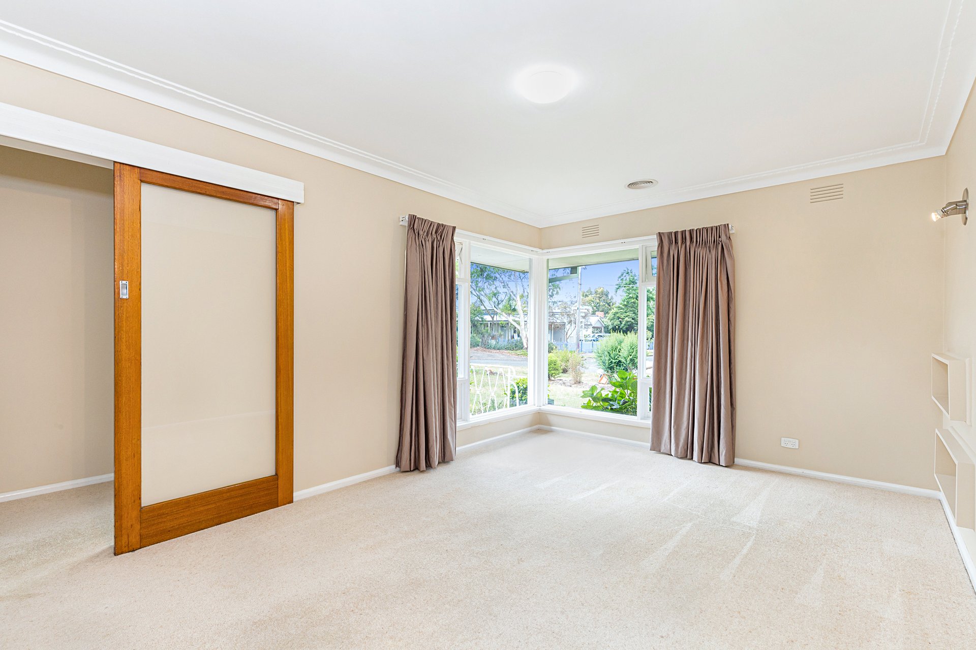 137 Lake Road, Forest&nbsp;Hill image 3