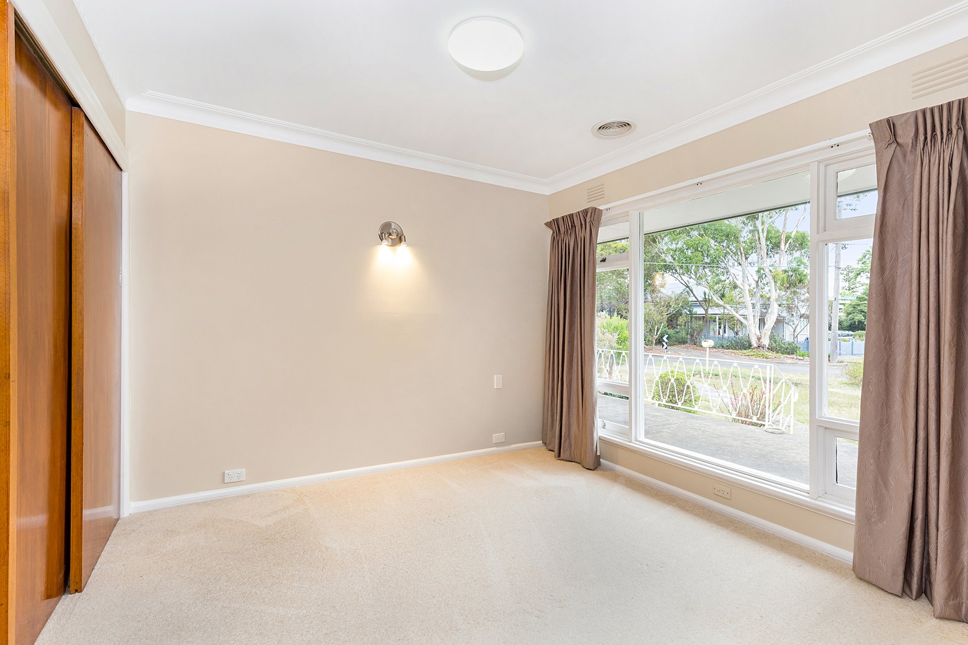 137 Lake Road, Forest&nbsp;Hill image 6