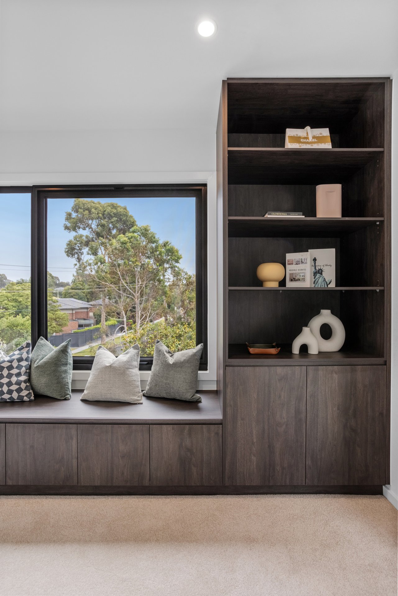1/37 Larch Crescent, Mount Waverley image 12