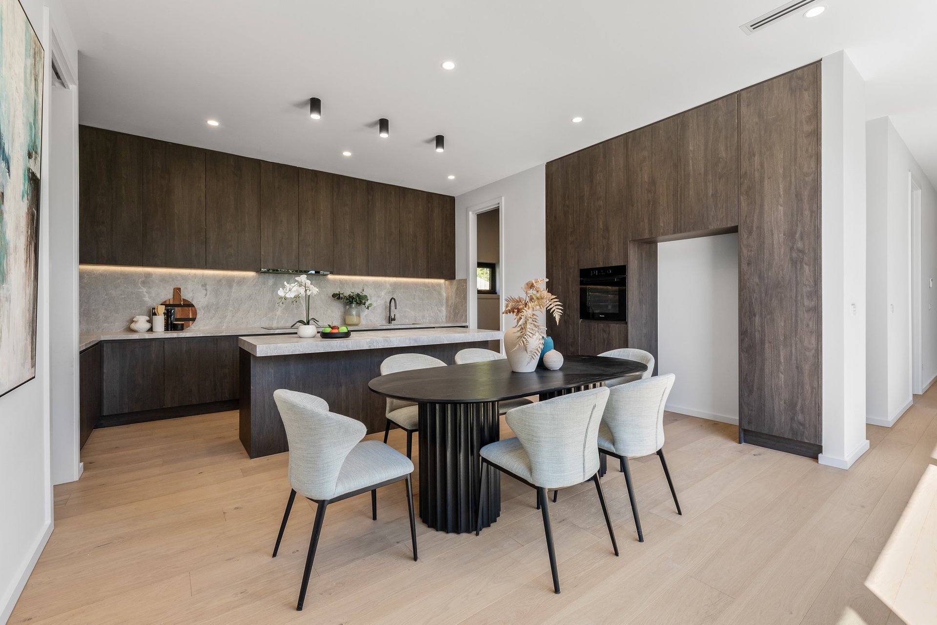 1/37 Larch Crescent, Mount Waverley image 18