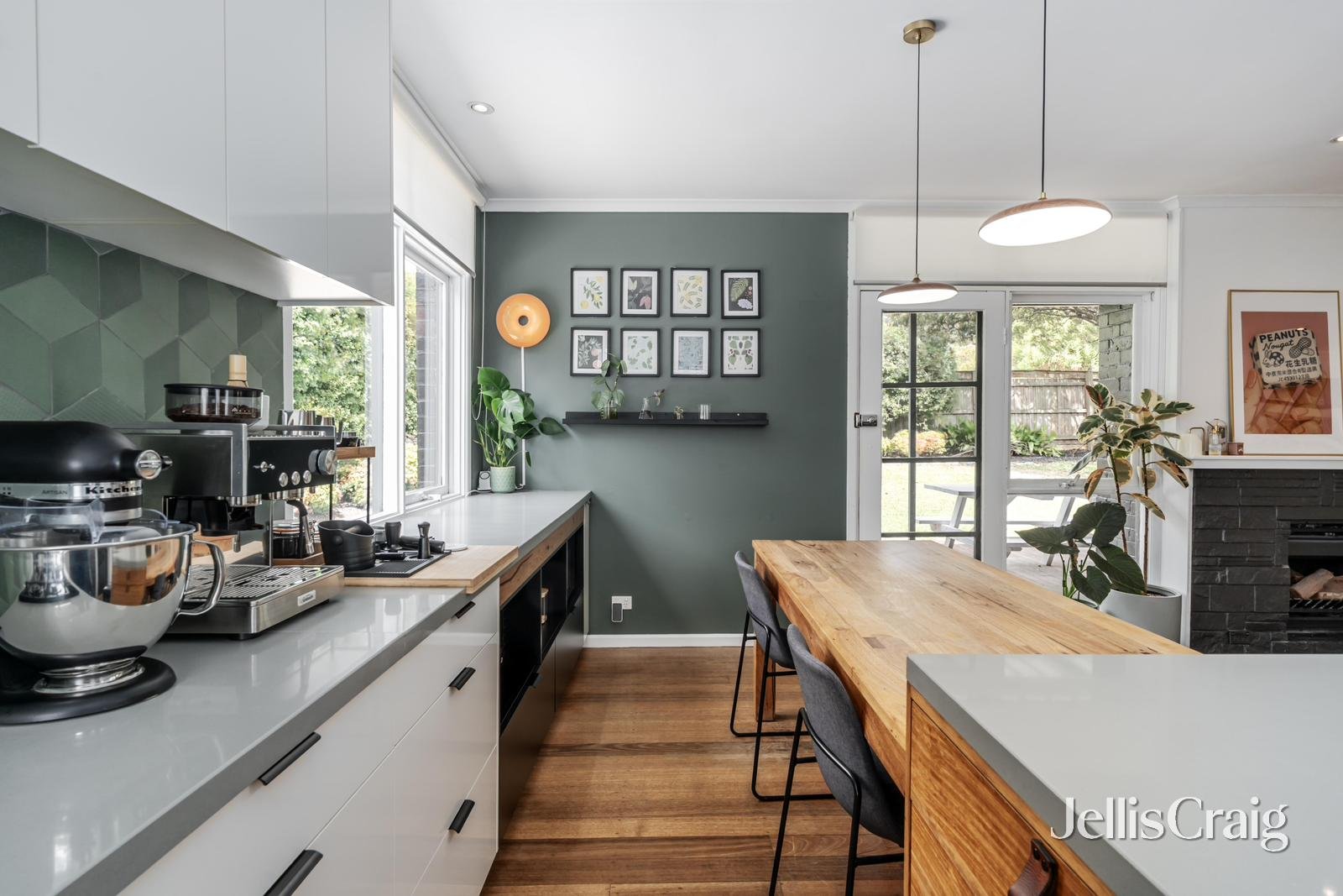 1/37 Lemana Crescent, Mount Waverley image 2