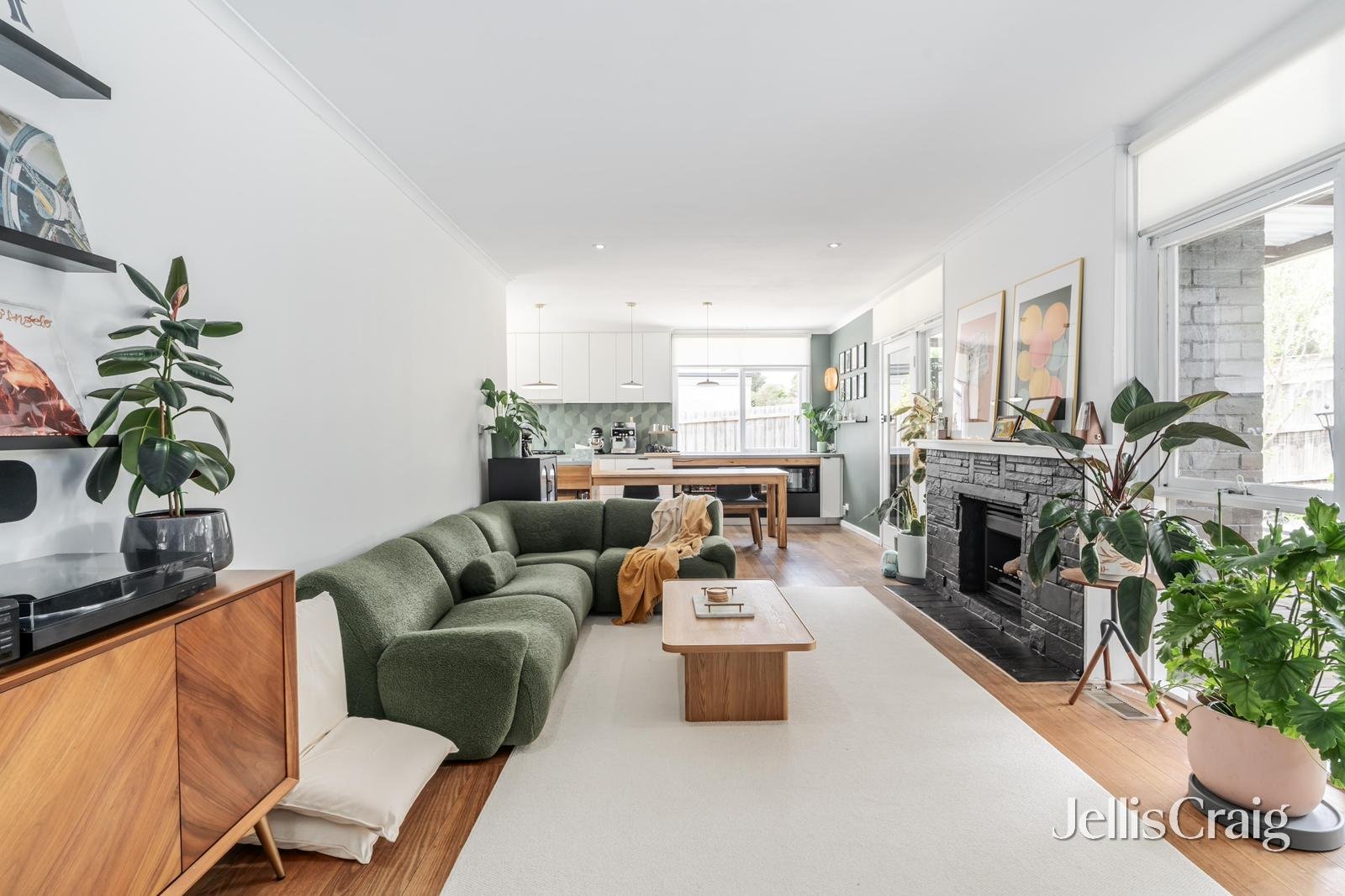 1/37 Lemana Crescent, Mount Waverley image 3