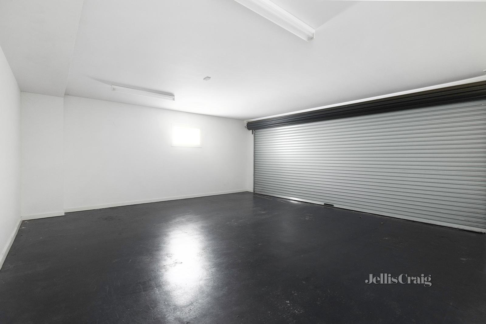 1/37 Mavho Street, Bentleigh image 12