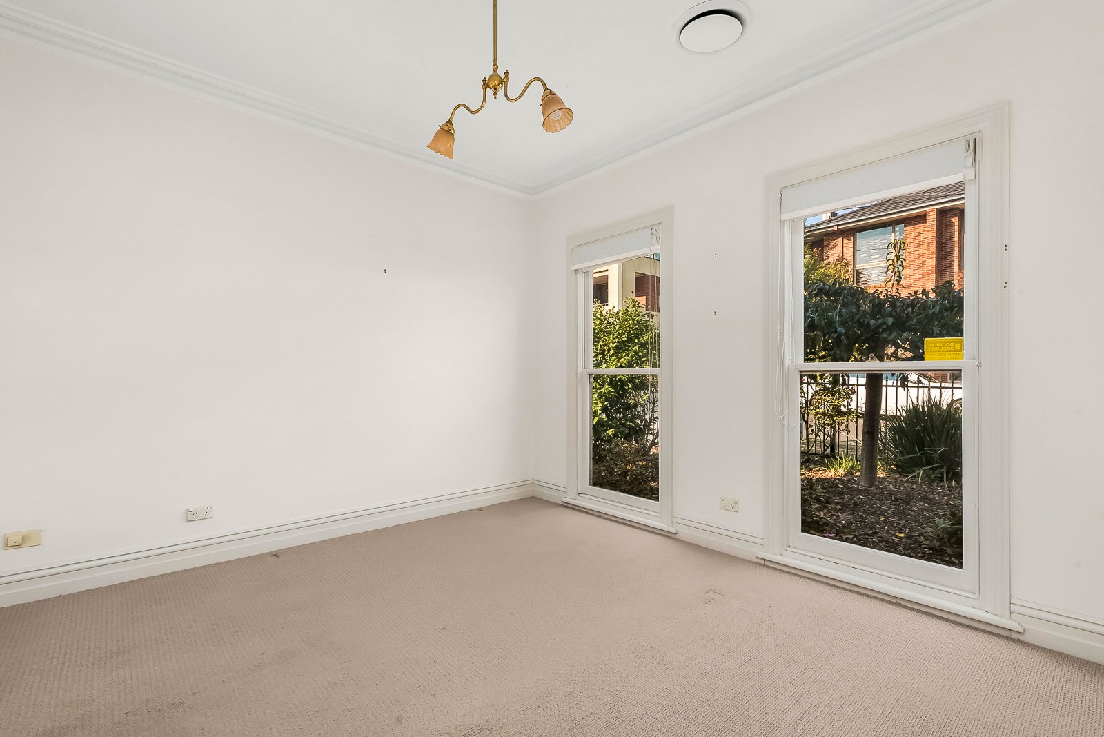 Property Gallery Thumbnail 6
