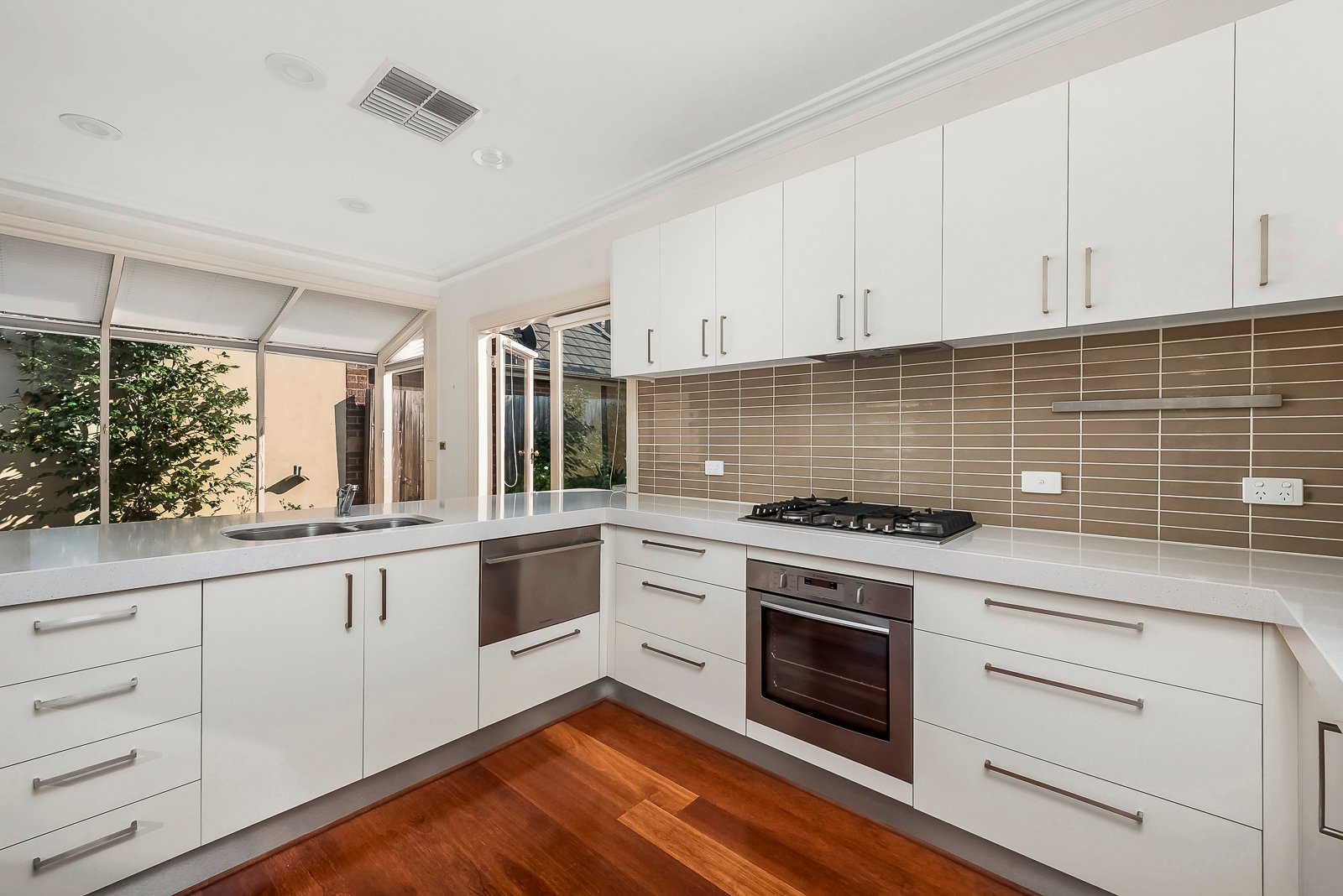 Property Gallery Thumbnail 2