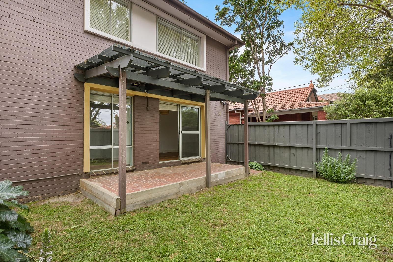 1/37 Ruskin Street, Elwood image 2