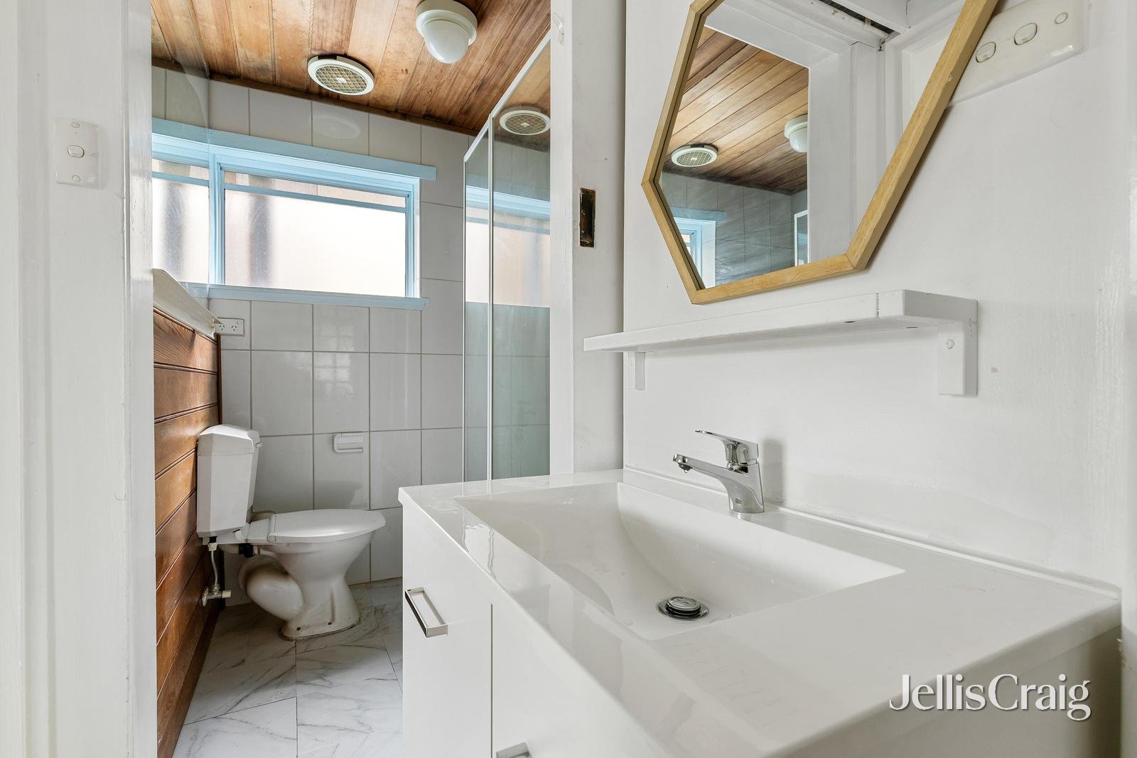 1/37 Ruskin Street, Elwood image 8
