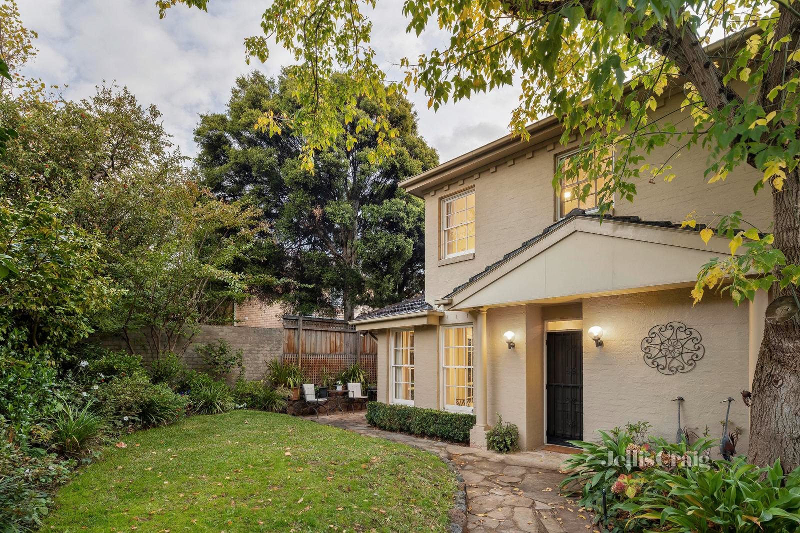 1/37 Scott Grove, Glen Iris image 1