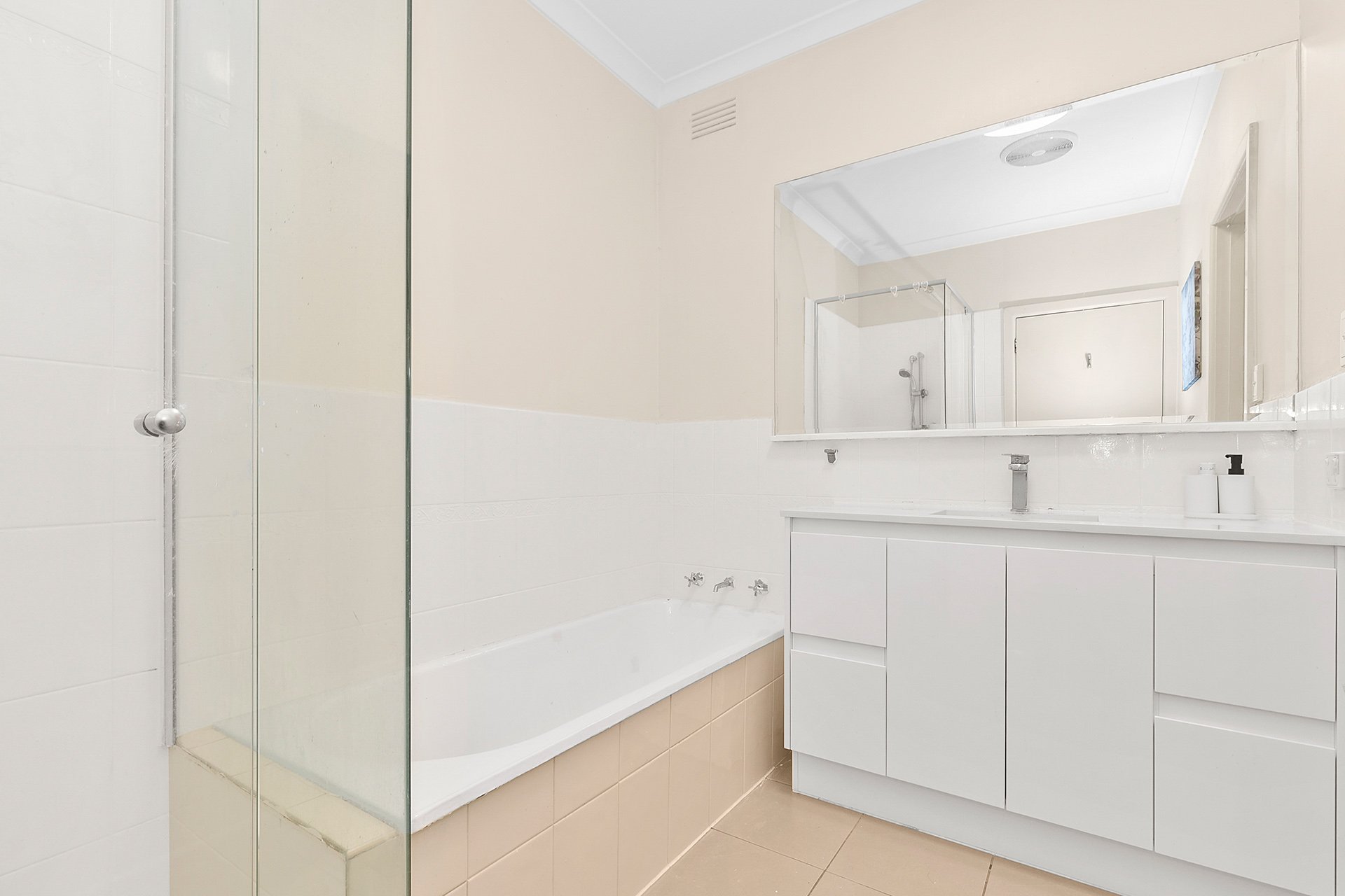 1/37 Shannon Street, Box Hill North image 7