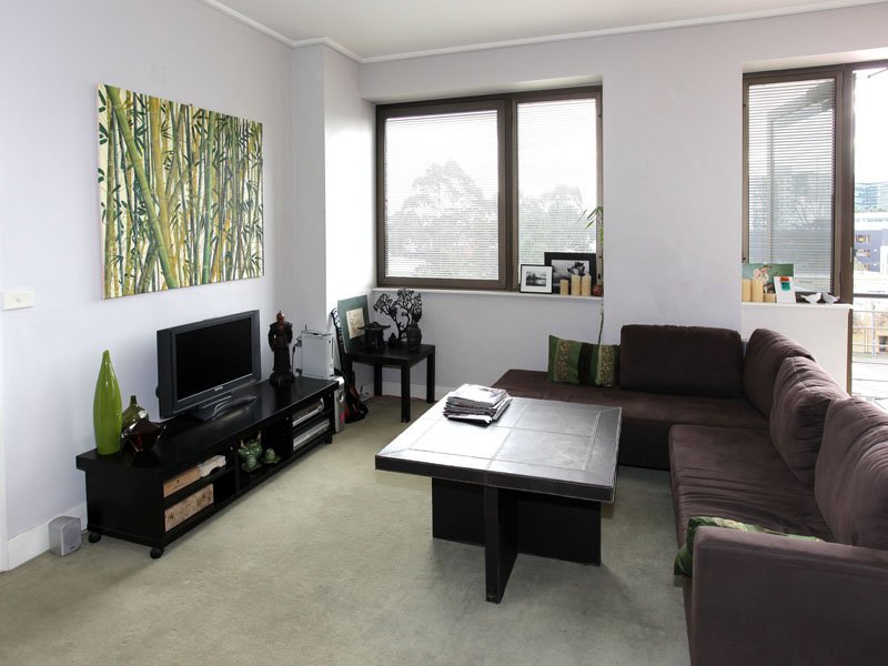 13/70 Albert Road, South Melbourne image 3