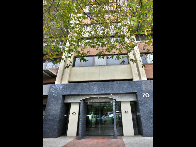 13/70 Albert Road, South Melbourne image 4