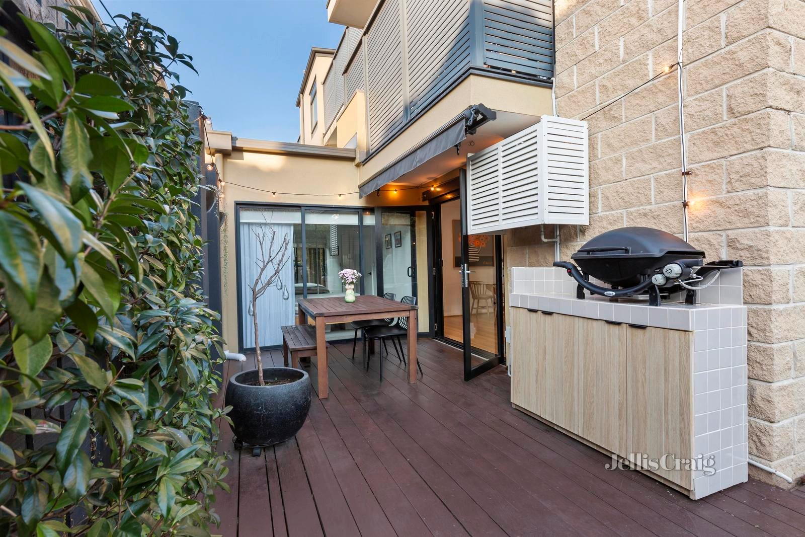 1/370 Orrong Road, Caulfield North image 9