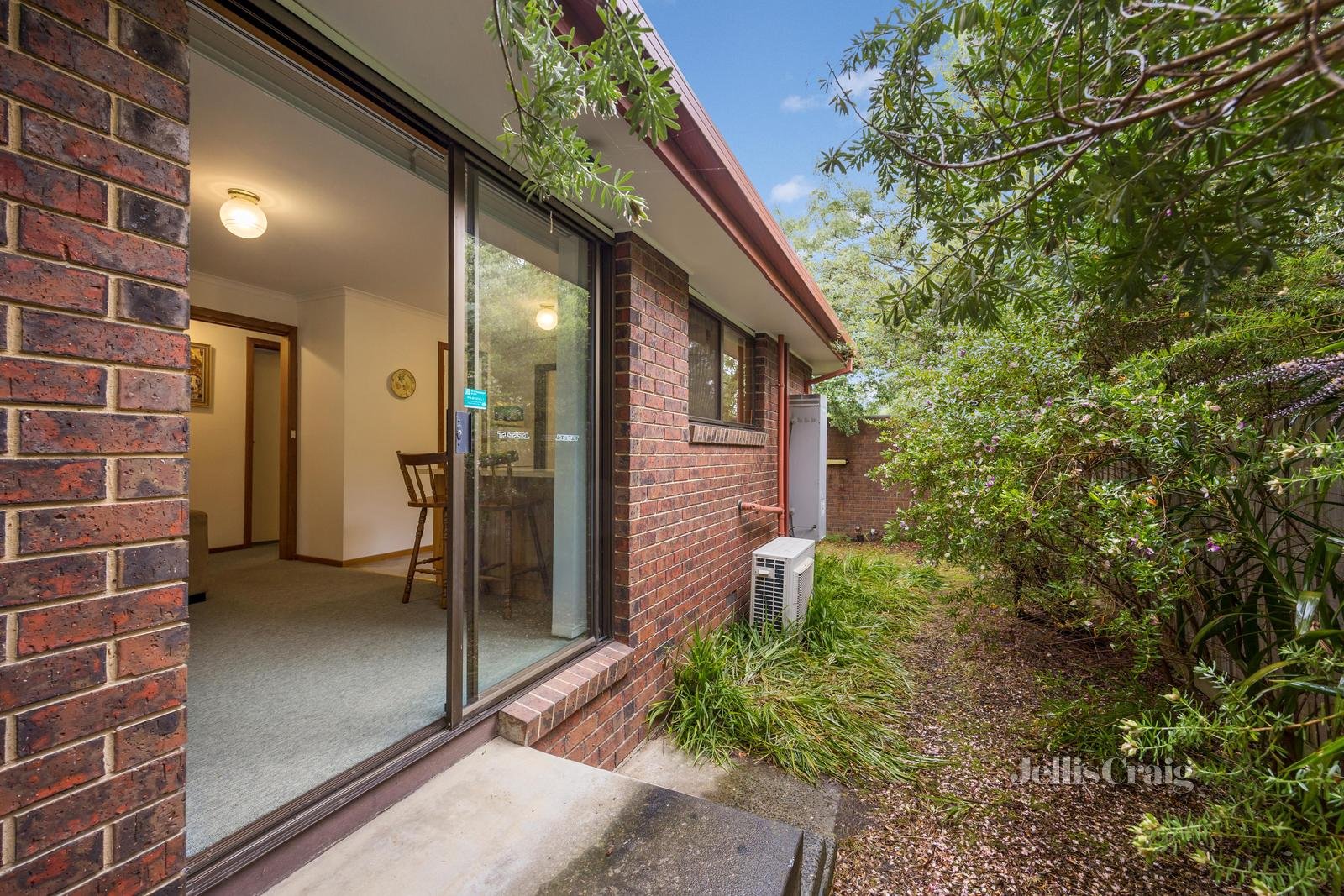 1/371 Canterbury Road, Forest Hill image 7