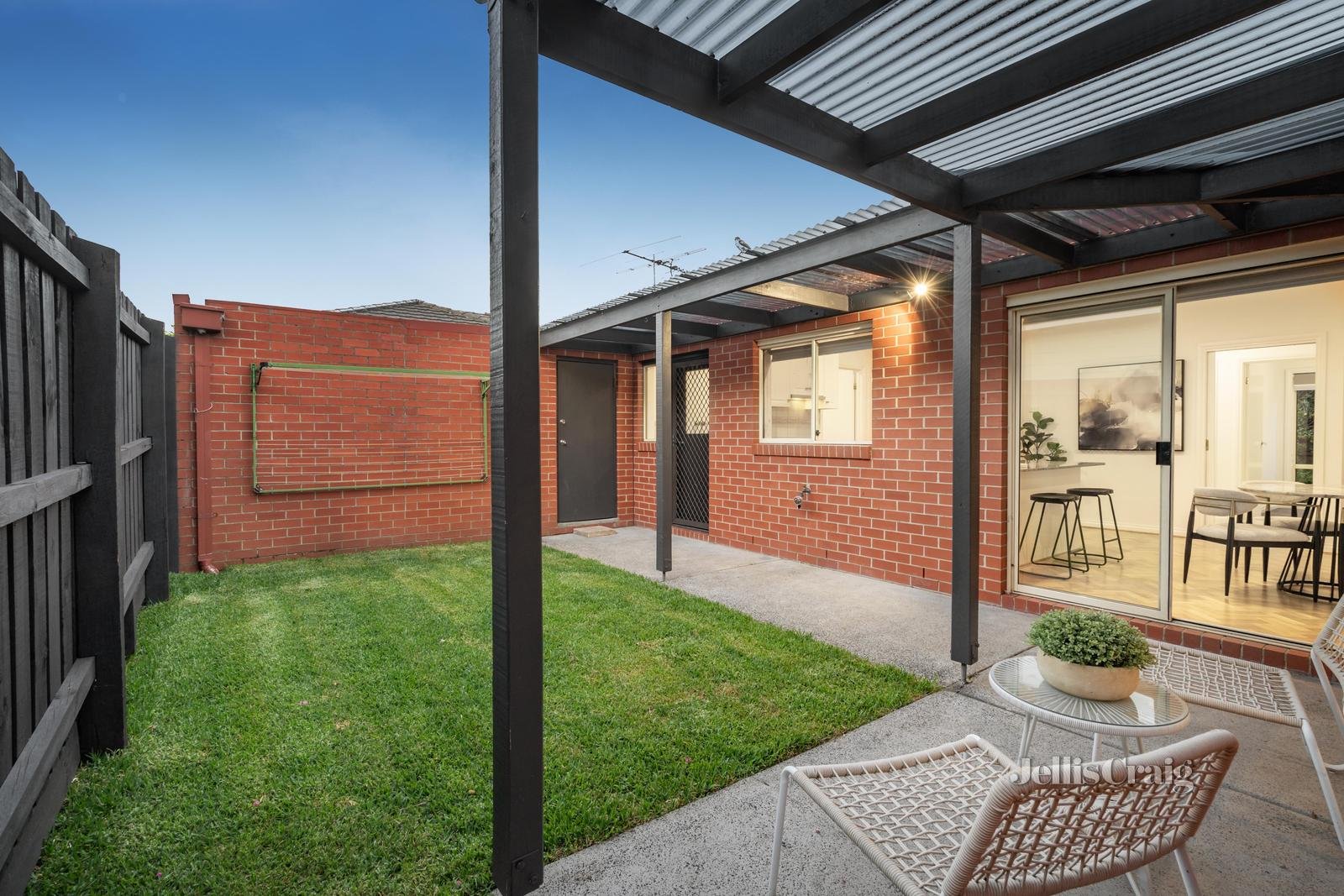 1/371 Waverley Road, Mount Waverley image 12