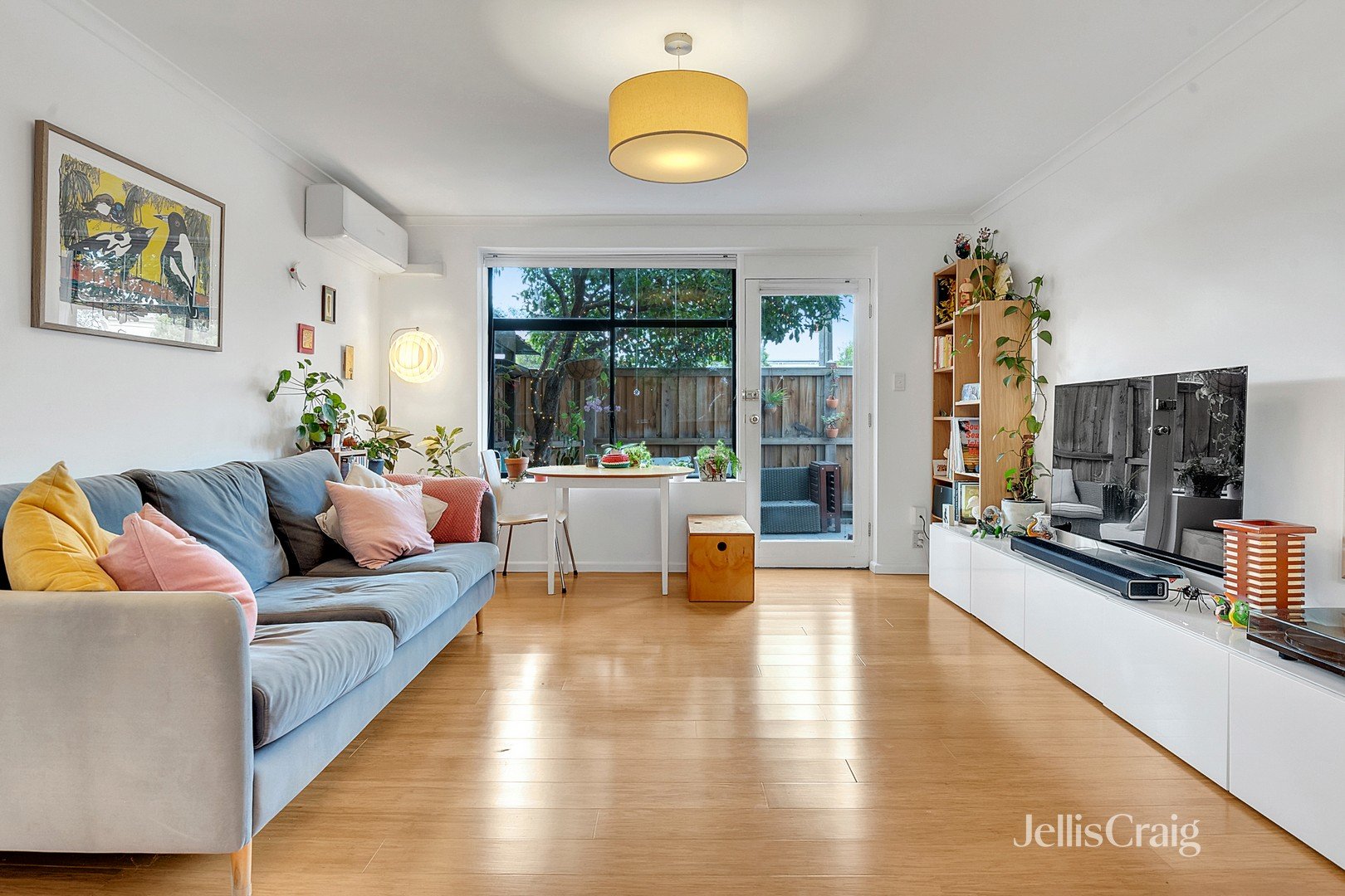 1/376 Albert Street, Brunswick image 1