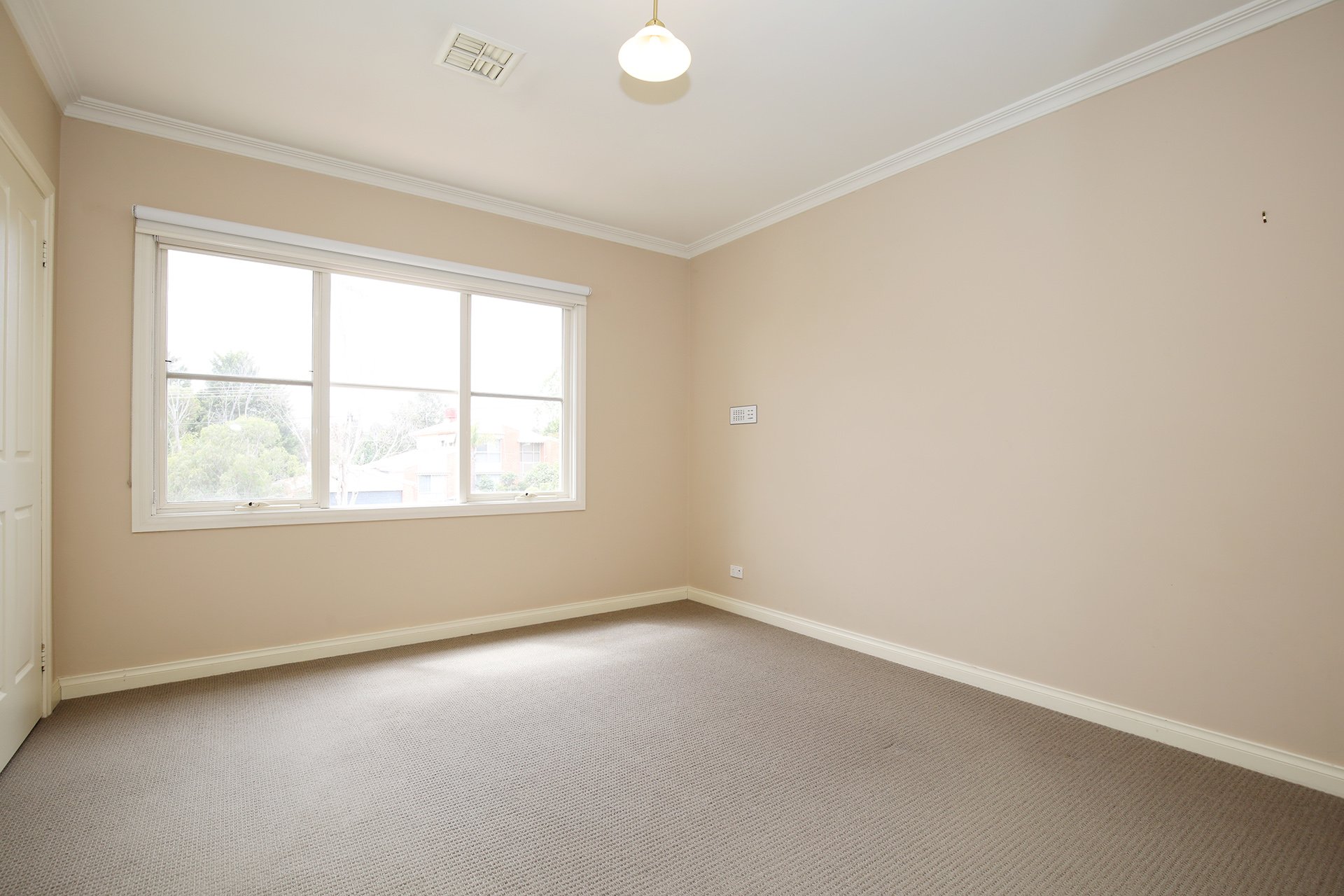 1/377 Church Road, Templestowe image 6