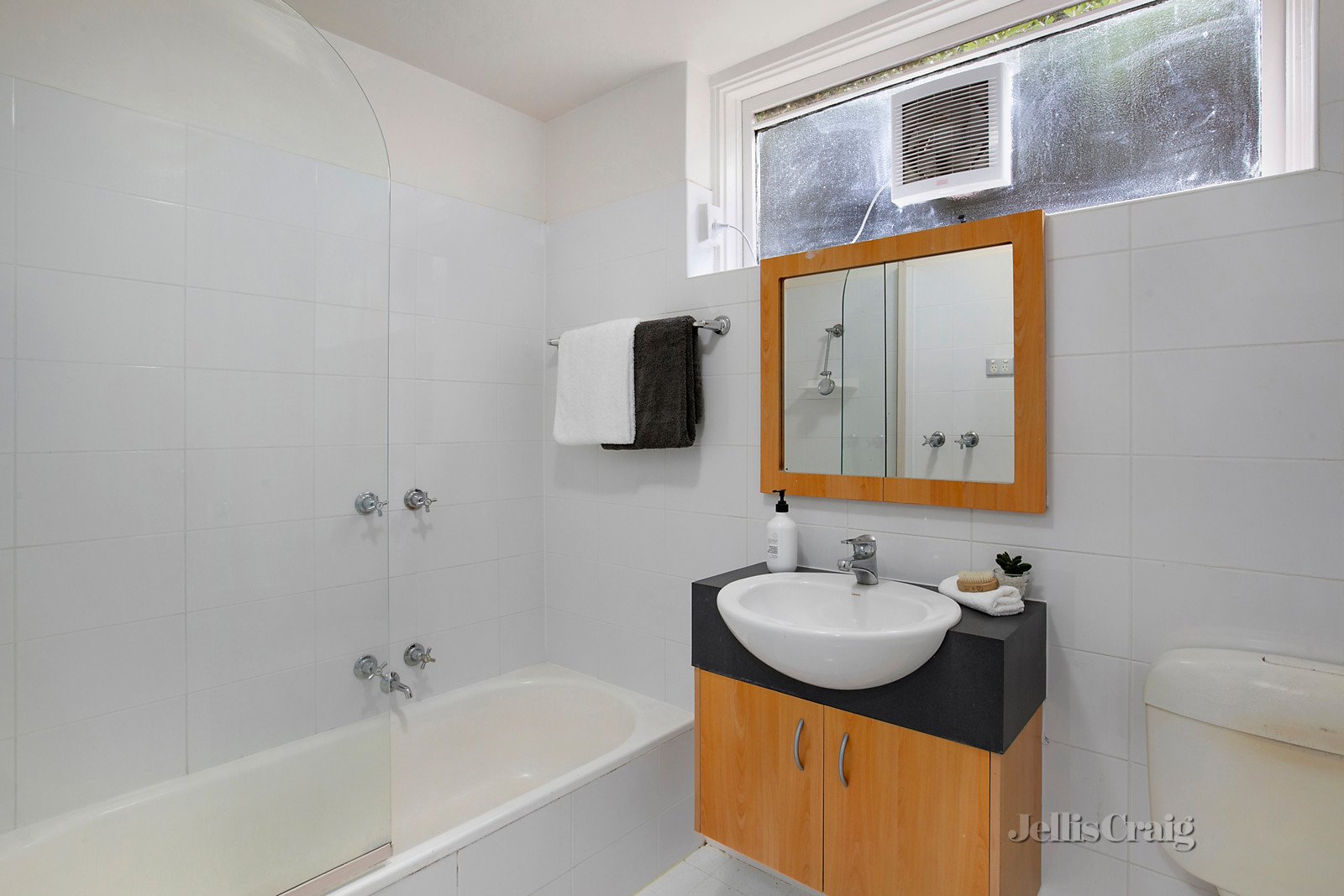13/77 Westbury Street, St Kilda East image 5