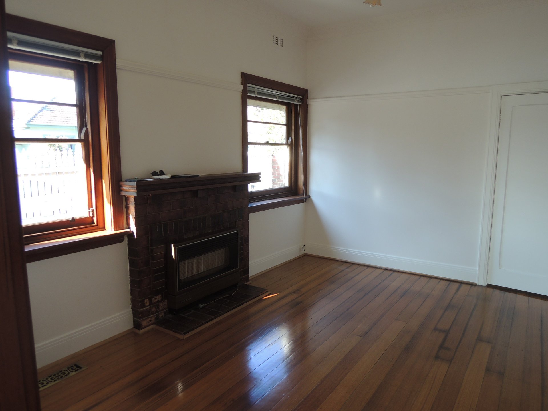 1/38 Bent Street, Bentleigh image 3