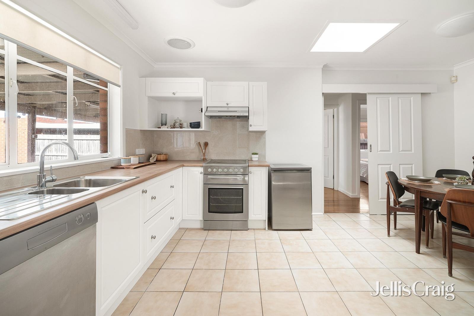 138 Bignell Road, Bentleigh East image 4