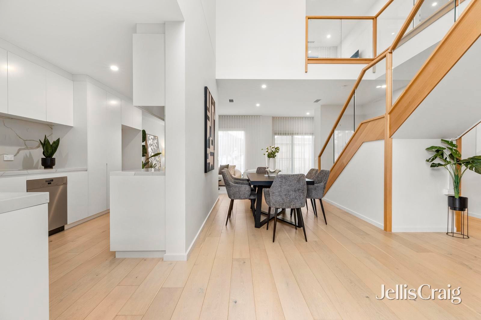 1/38 Illuka Crescent, Mount&nbsp;Waverley image 4