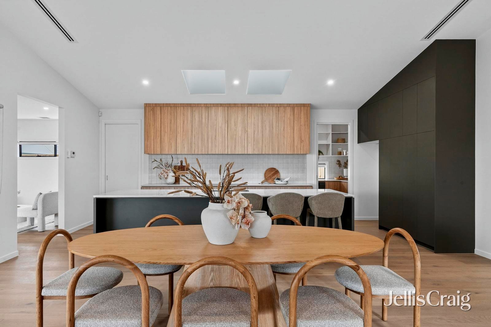 138 Oakdean Boulevard, Ocean&nbsp;Grove image 2