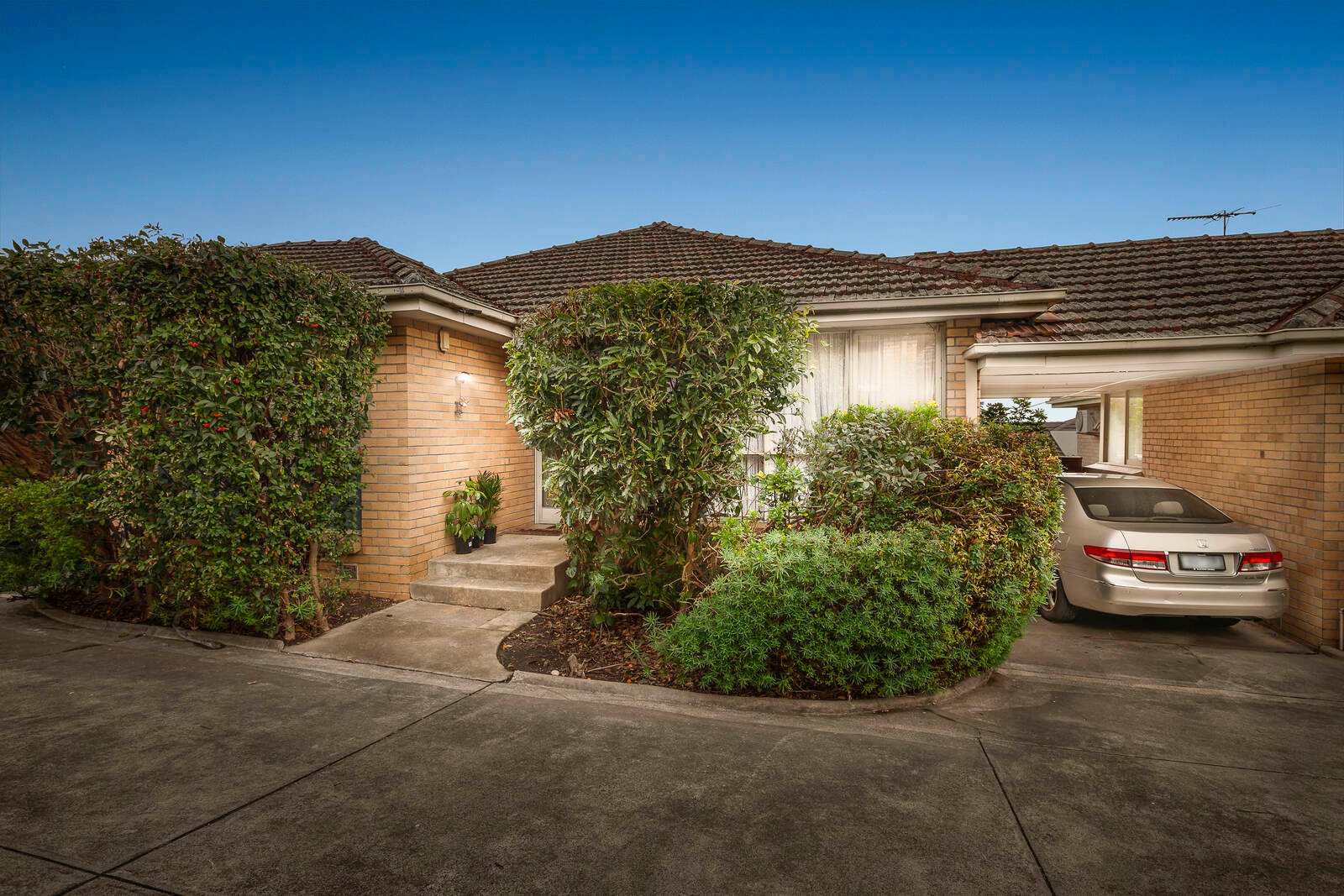 Property Gallery - Main Image